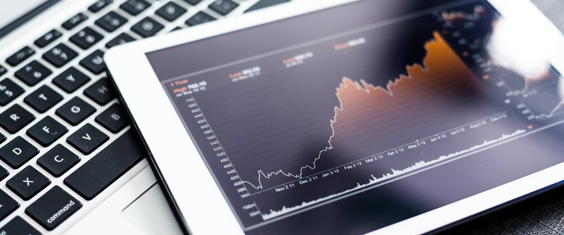 how ai is reshaping on page seo in hospitality real estate and healthcare 1